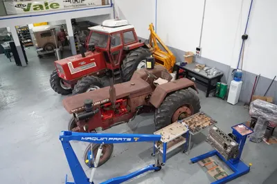 Desarme y armado de motores en el taller de Casa Vale (1)
