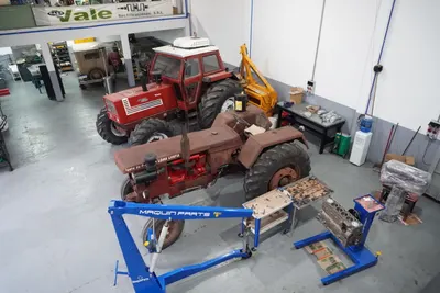 Desarme y armado de motores en el taller de Casa Vale (2)